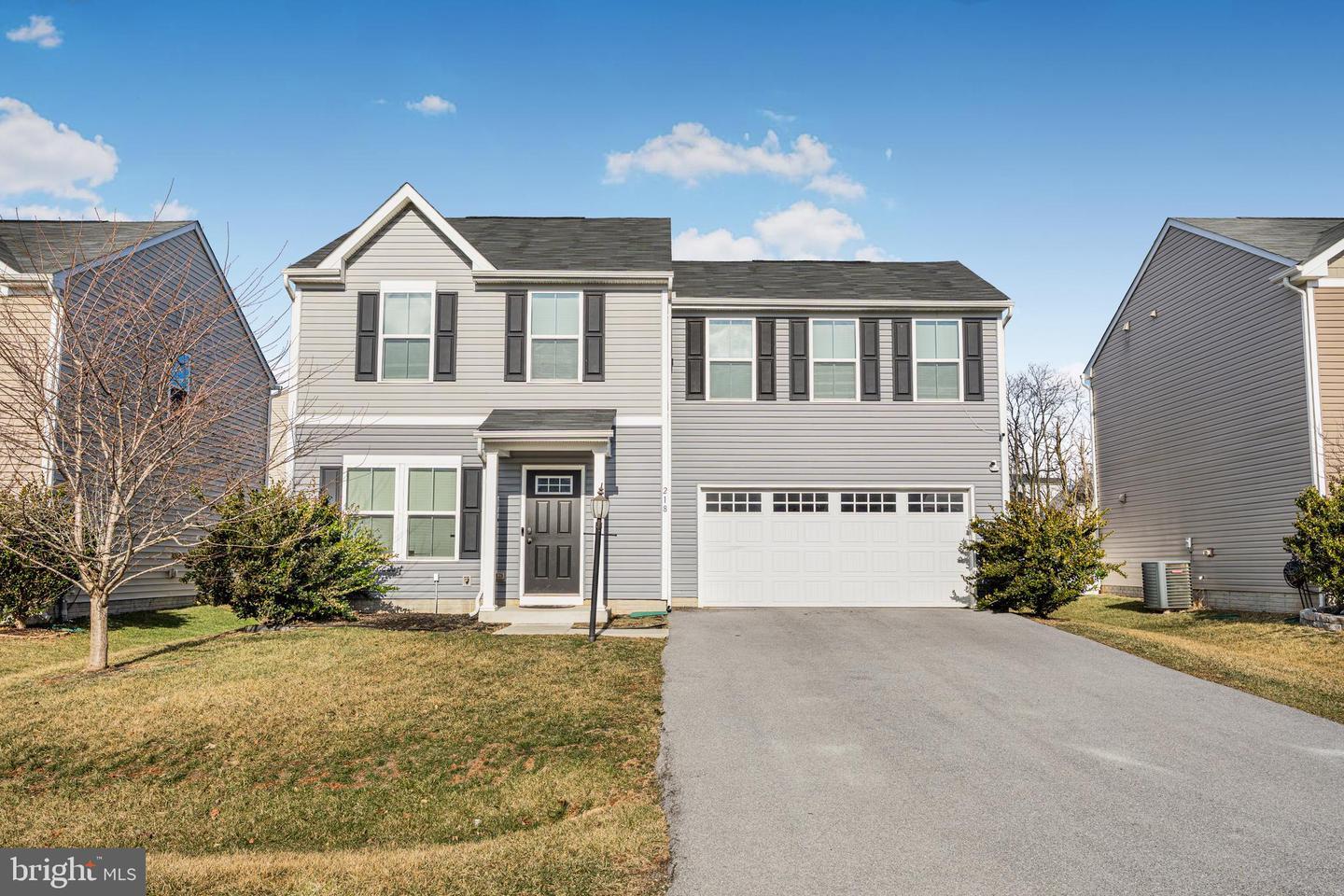 Property Photo:  218 Singleton Way  WV 25403 