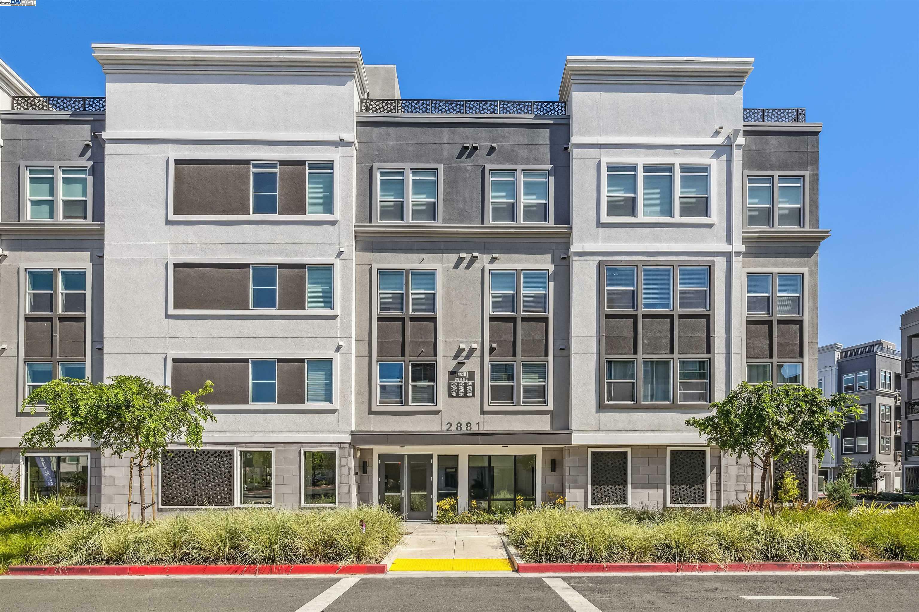 Property Photo: 2875 5th Street CA 94501