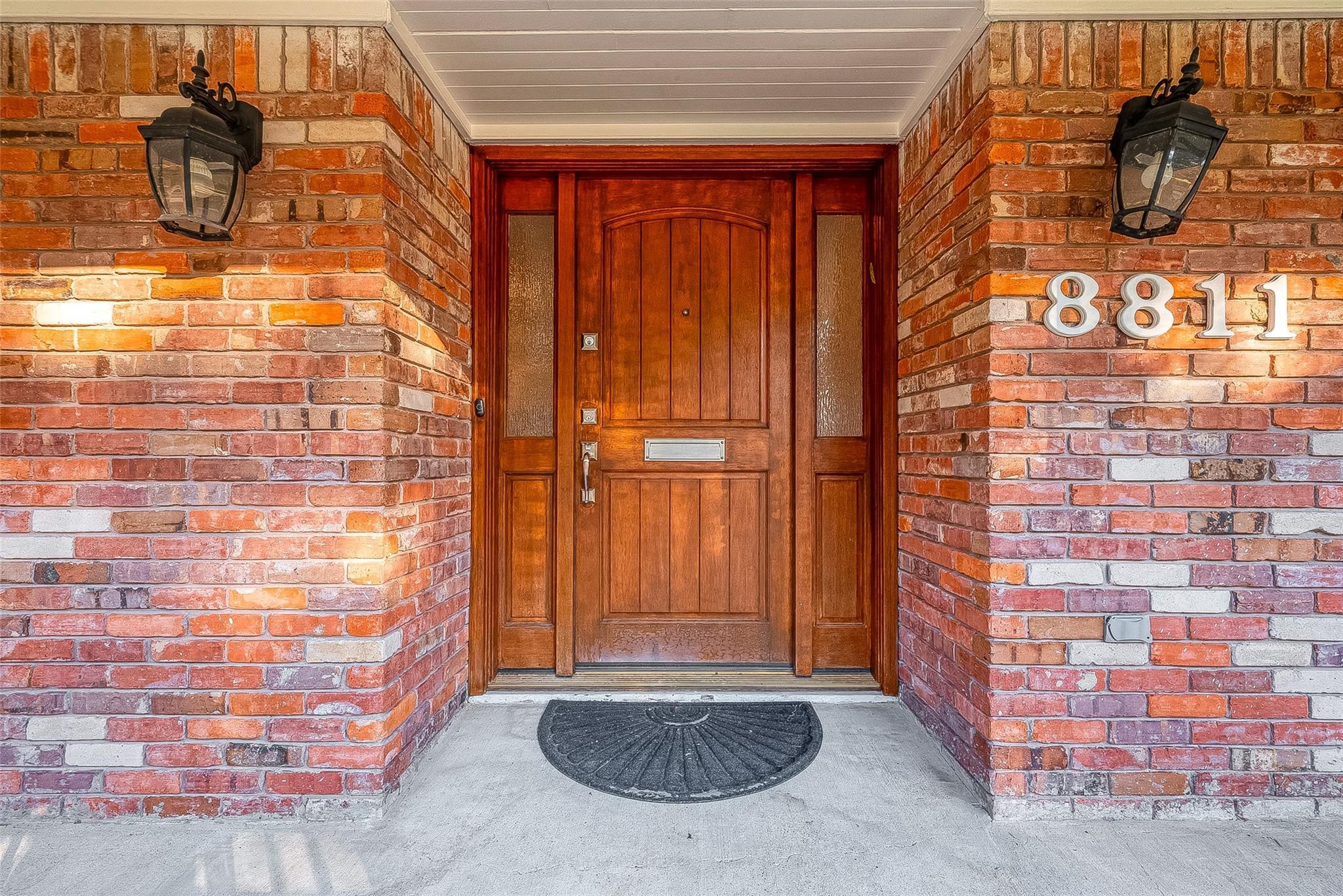 Property Photo: 8811 S Rice TX 77096