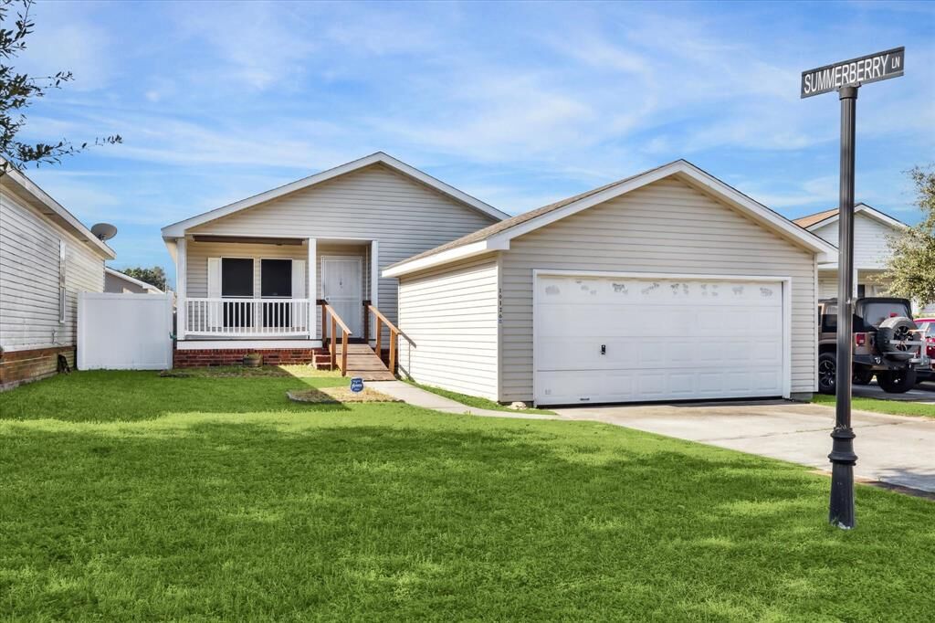 Property Photo:  10126 Summerberry Lane  TX 77375 