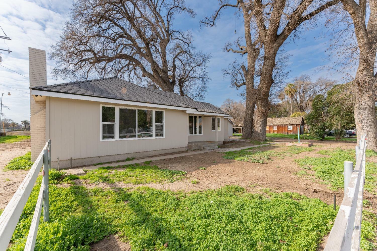 Property Photo: 245 S Linwood Street 247 CA 93291