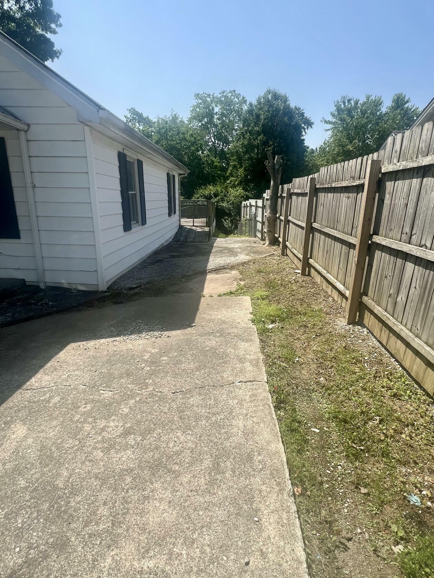 Property Photo: 428 East Second Street KY 40741