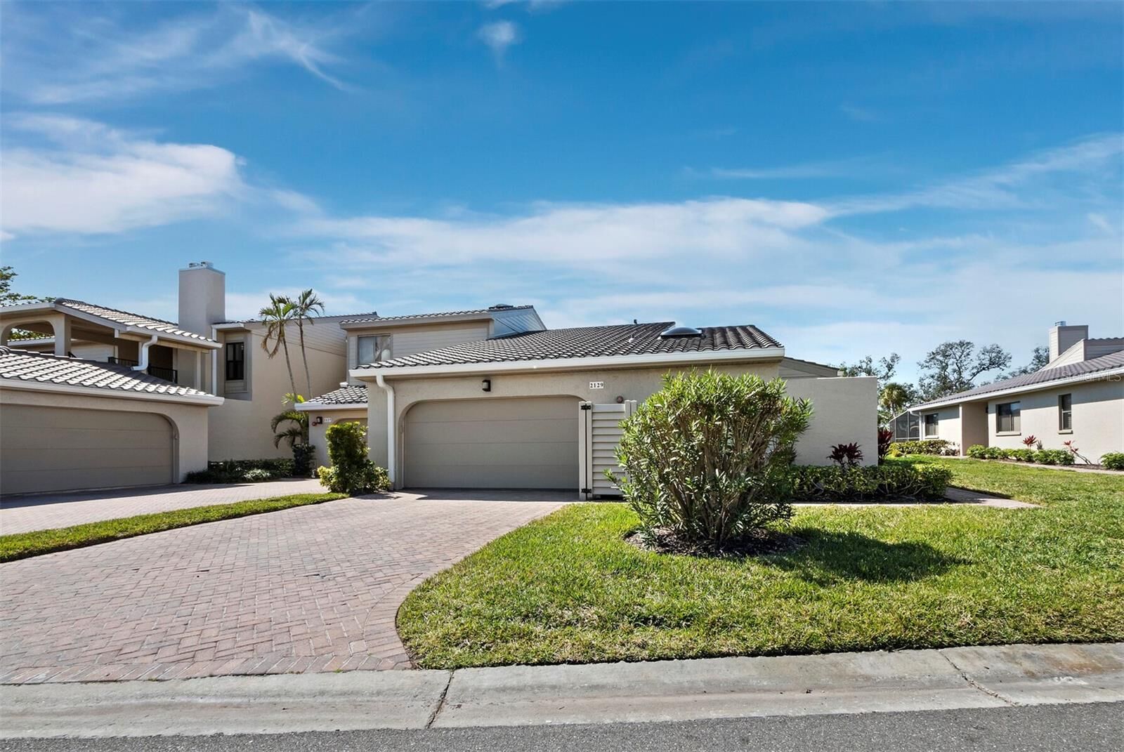 Property Photo: 2129 Harbourside Drive 901 FL 34228
