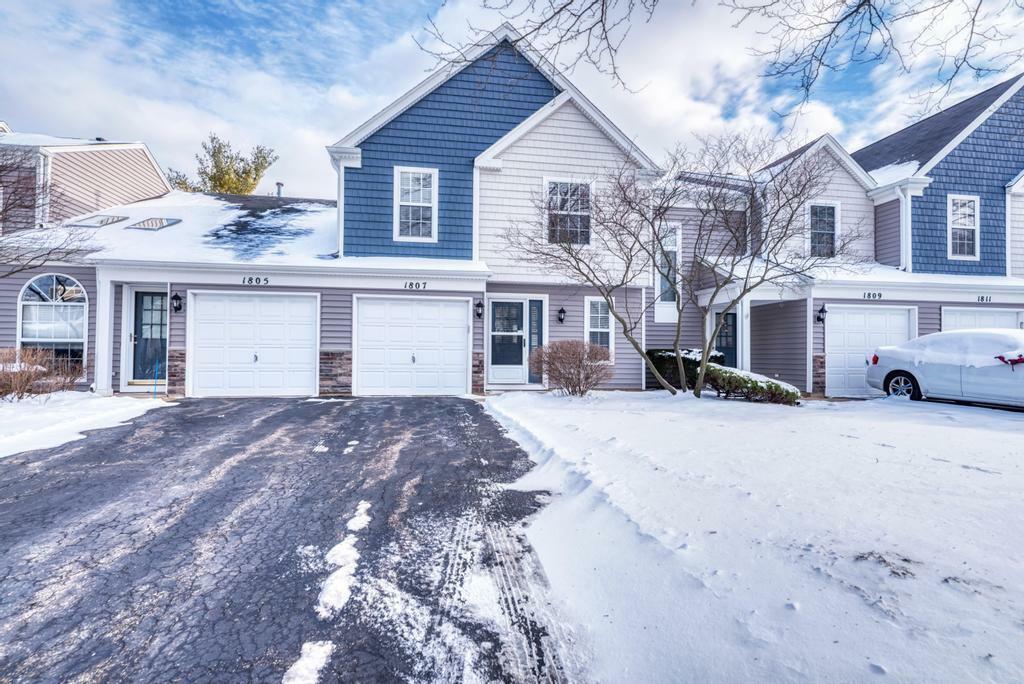 Property Photo:  1807 Pebble Beach Circle  IL 60123 