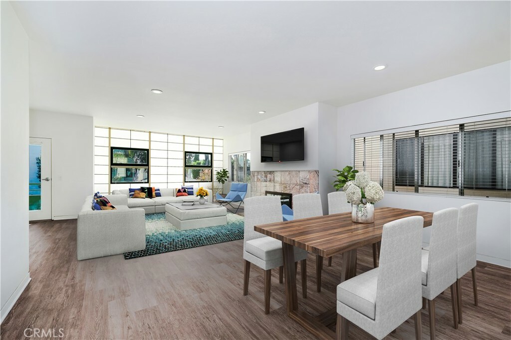 Property Photo: 227 Market Street CA 90291