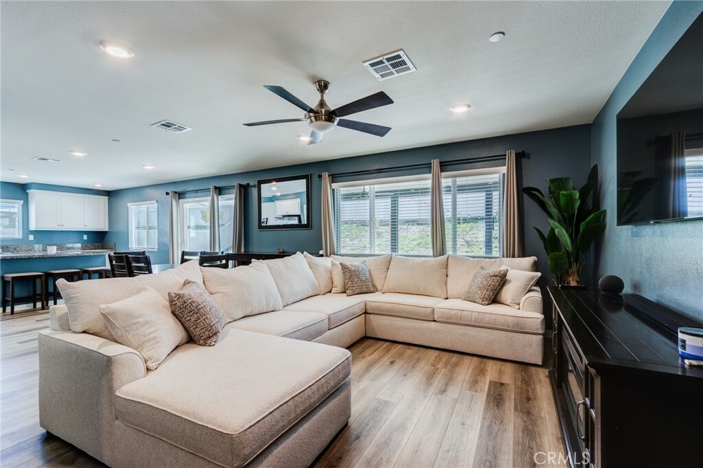 Property Photo: 32169 Rambling Court CA 92596