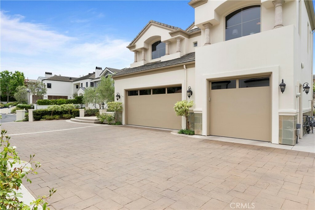 Property Photo:  6752 Derby Circle  CA 92648 