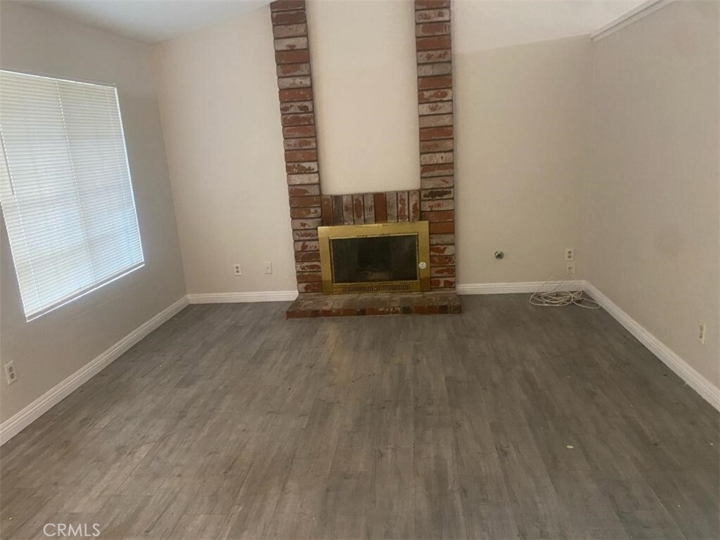 Property Photo: 1152 W Lewis Street CA 92377