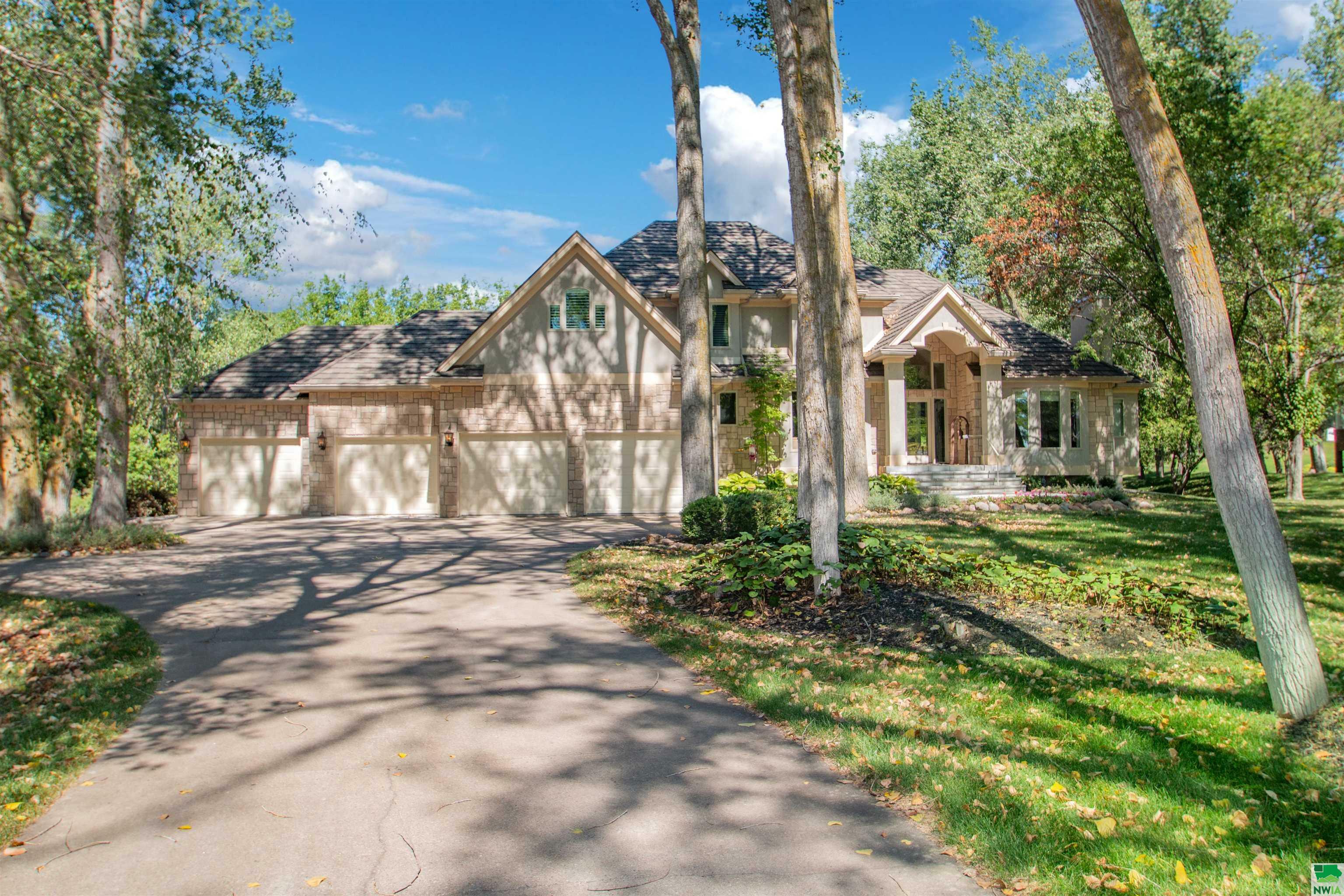 Property Photo: 961 Quail Hollow Circle SD 57049