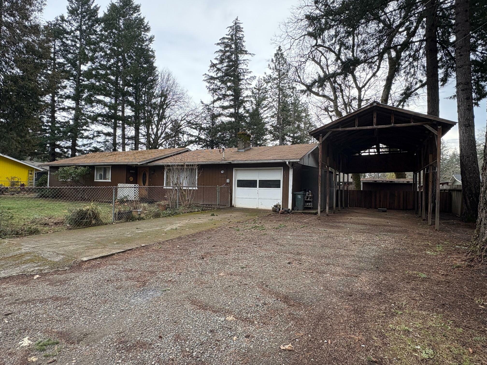 Property Photo:  214 W Stevenson Street  OR 97523 