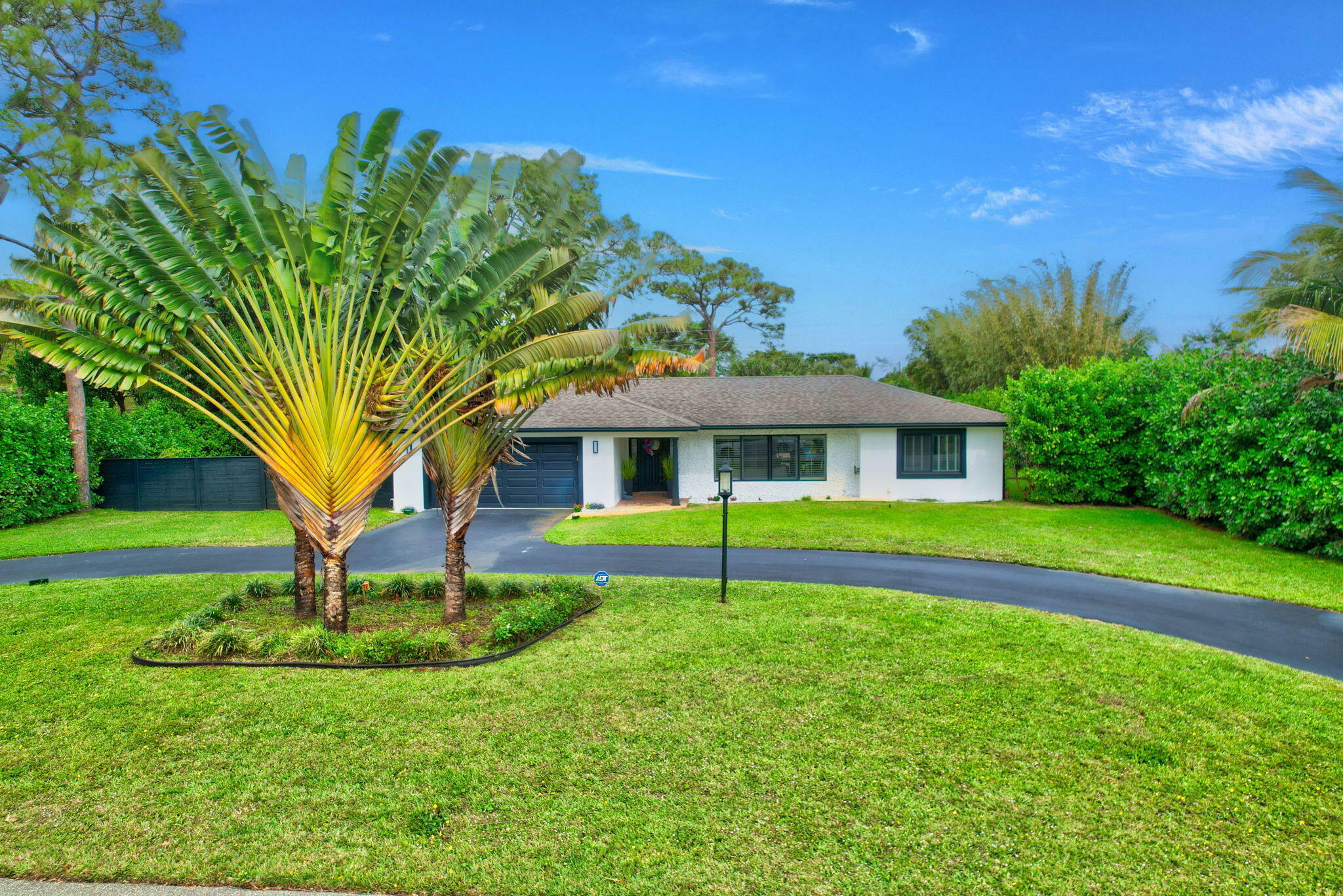 Property Photo:  3015 Sherwood Boulevard  FL 33445 