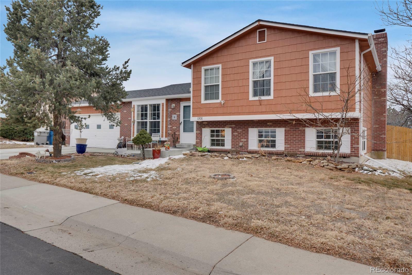 Property Photo:  1301 S Yampa Court  CO 80017 