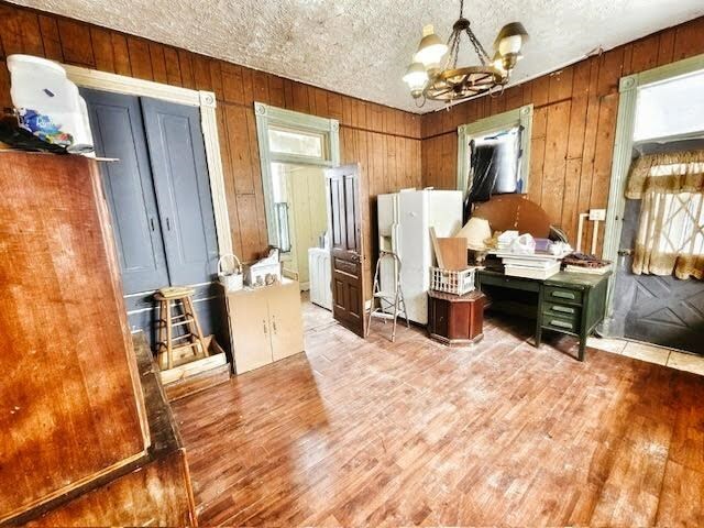 Property Photo:  208 Randolph Street  KS 47374 