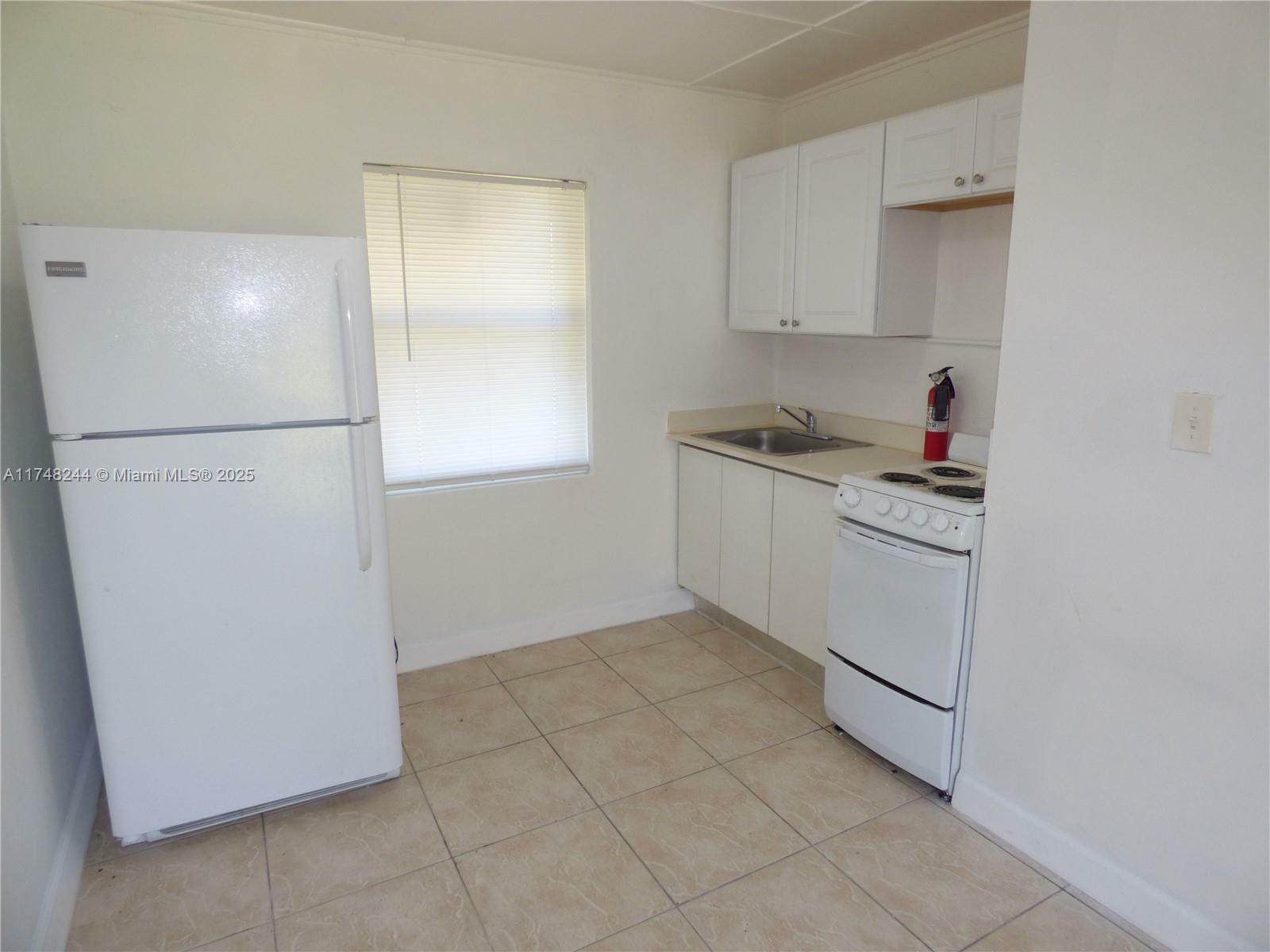 Property Photo:  411 Columbus Pkwy 1-5  FL 33021 