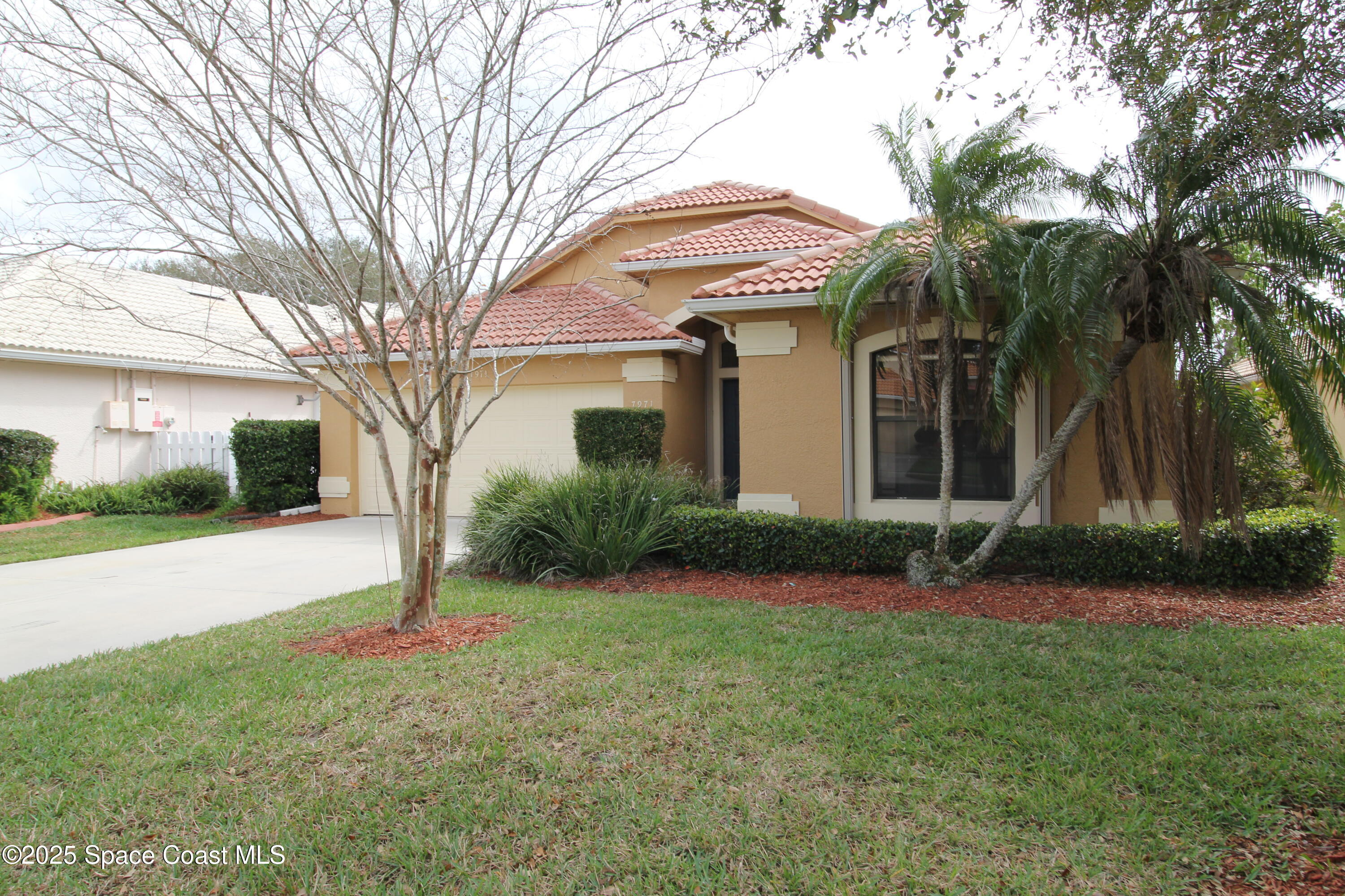 Property Photo:  7971 Daventry Drive  FL 32940 