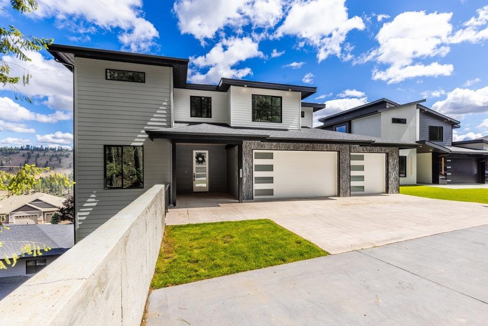 5022 S Lincoln Way  Spokane WA 99224 photo