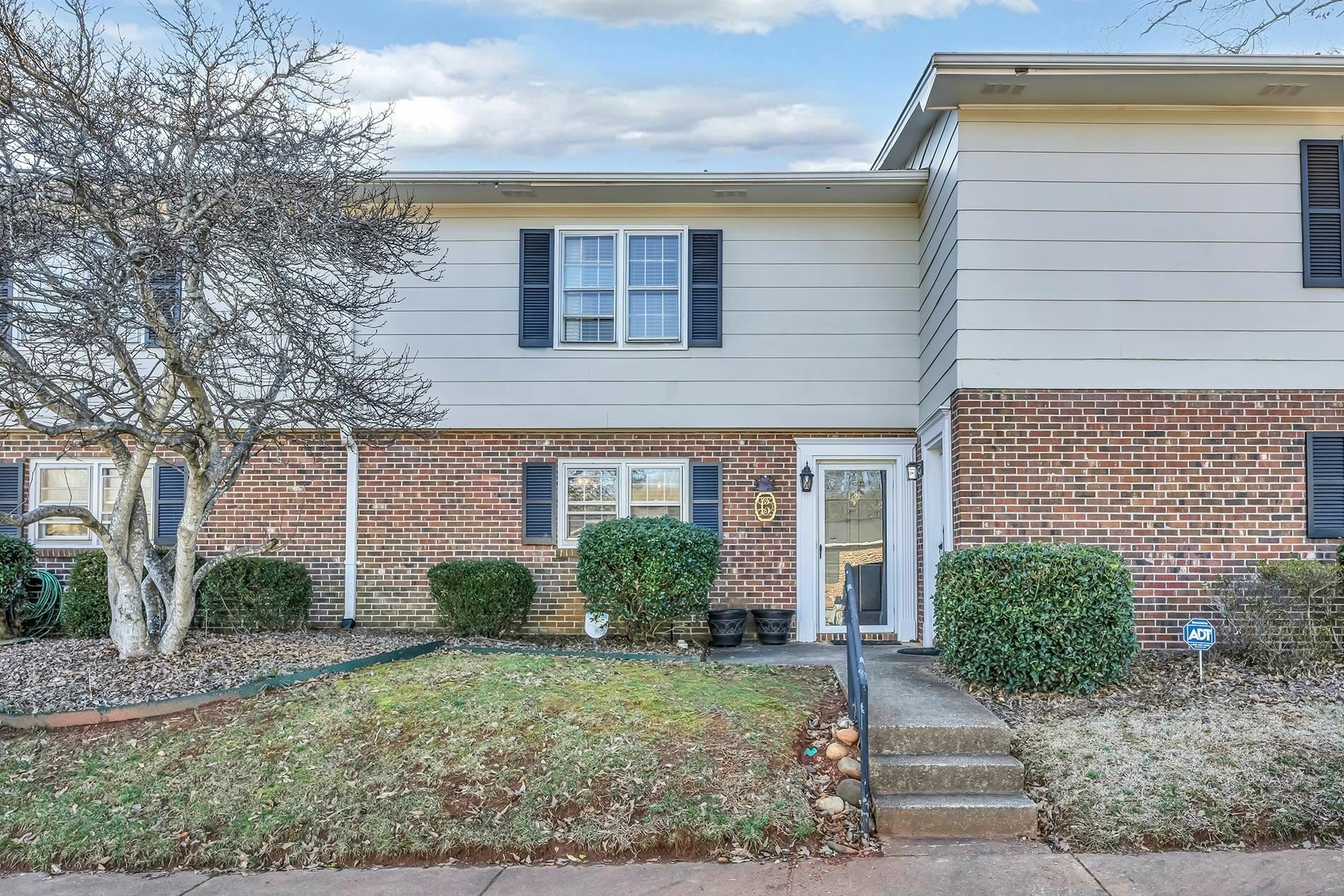 Property Photo: 128 Fernridge Drive SC 29307