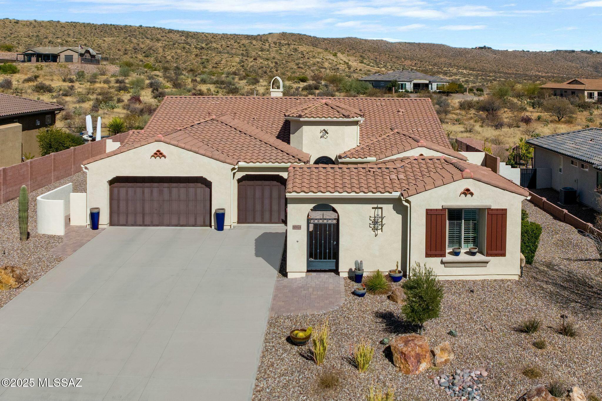 Property Photo:  66624 E Peregrine Place  AZ 85739 