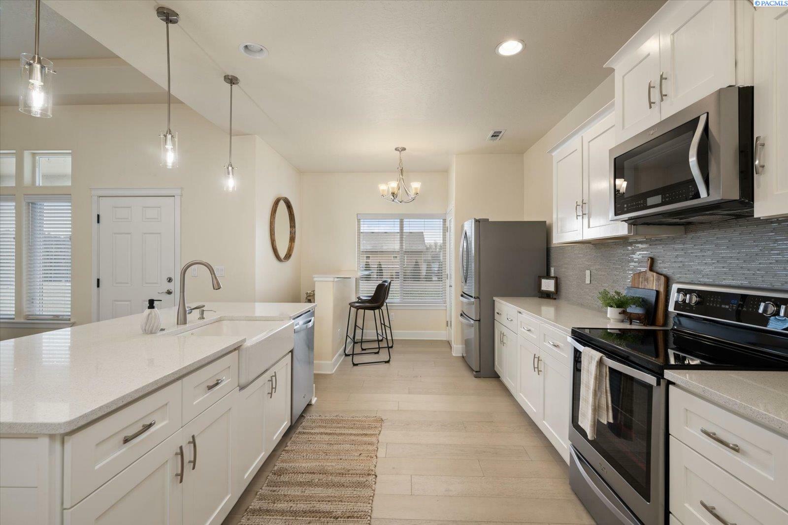 Property Photo: 6119 W Court St WA 99301