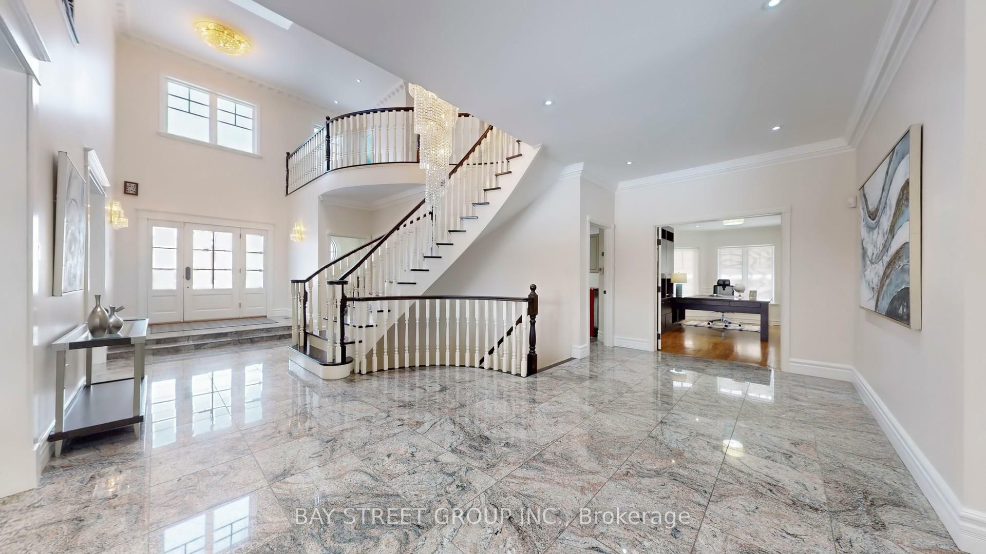 Property Photo: 25 Brookshill Crescent ON L4B 3J2