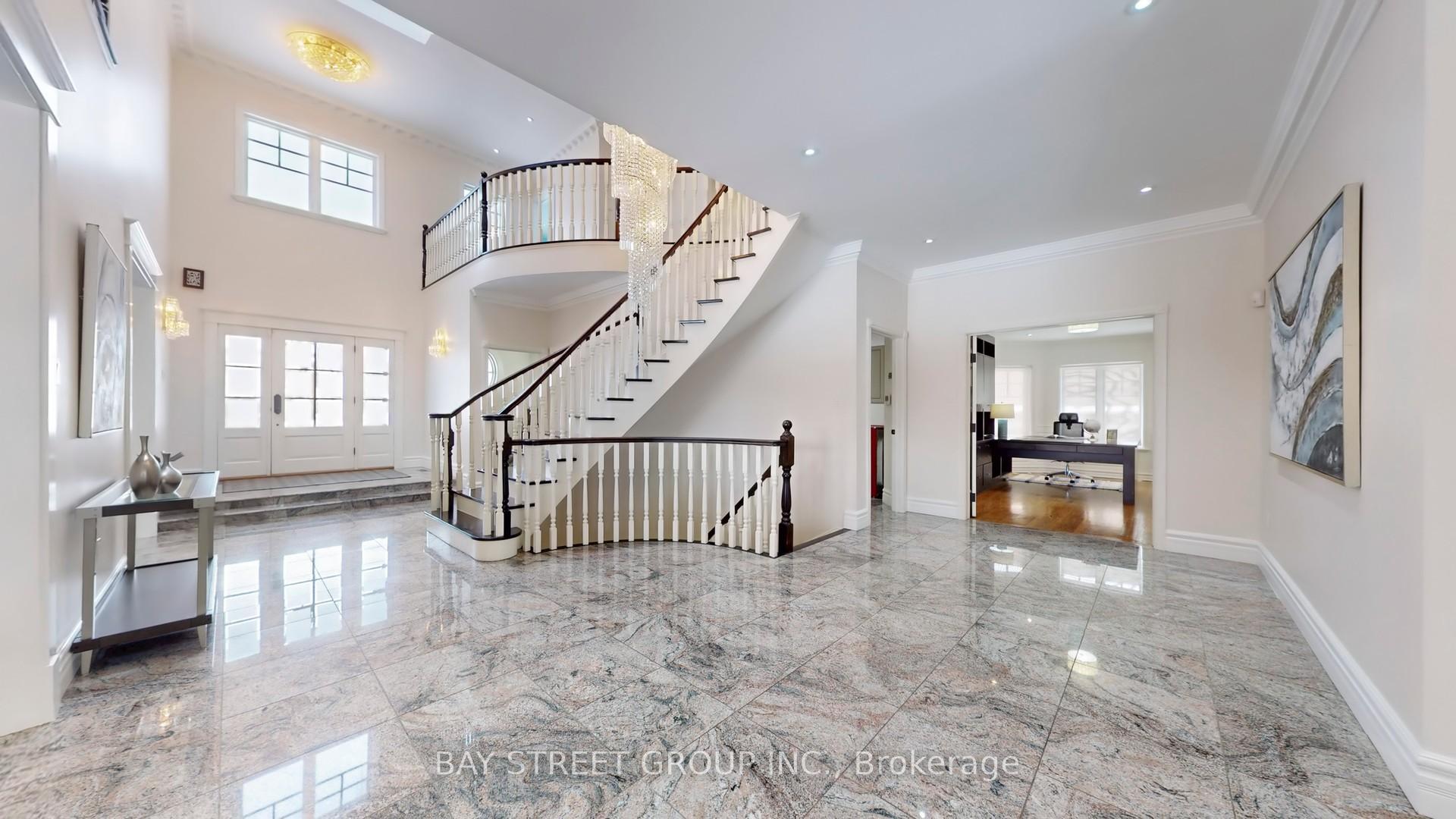 Property Photo: 25 Brookshill Crescent ON L4B 3J2