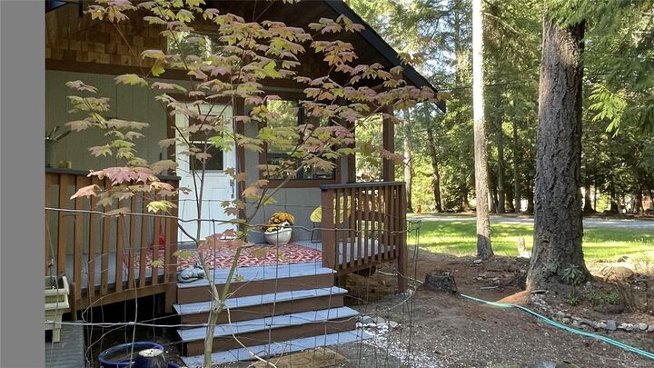 Property Photo: 685 Weathers Way BC V0R 1X0