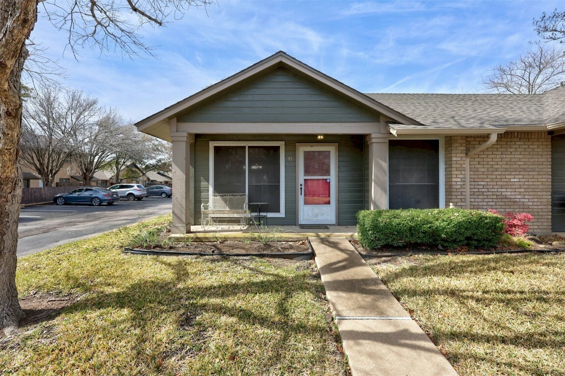 Property Photo:  1015 E Yager Lane 41  TX 78753 