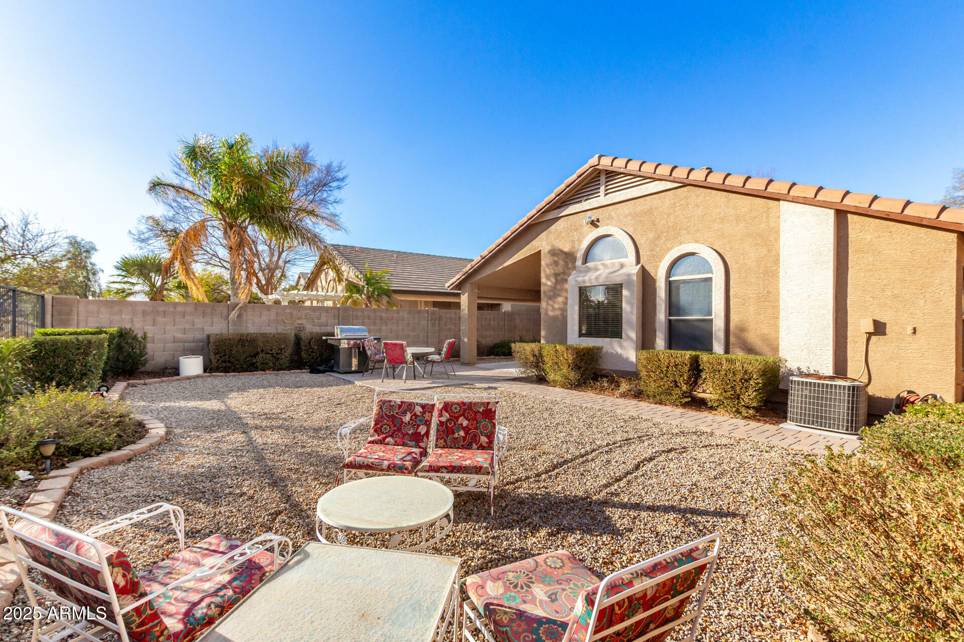 Property Photo:  757 E Lovegrass Drive  AZ 85143 