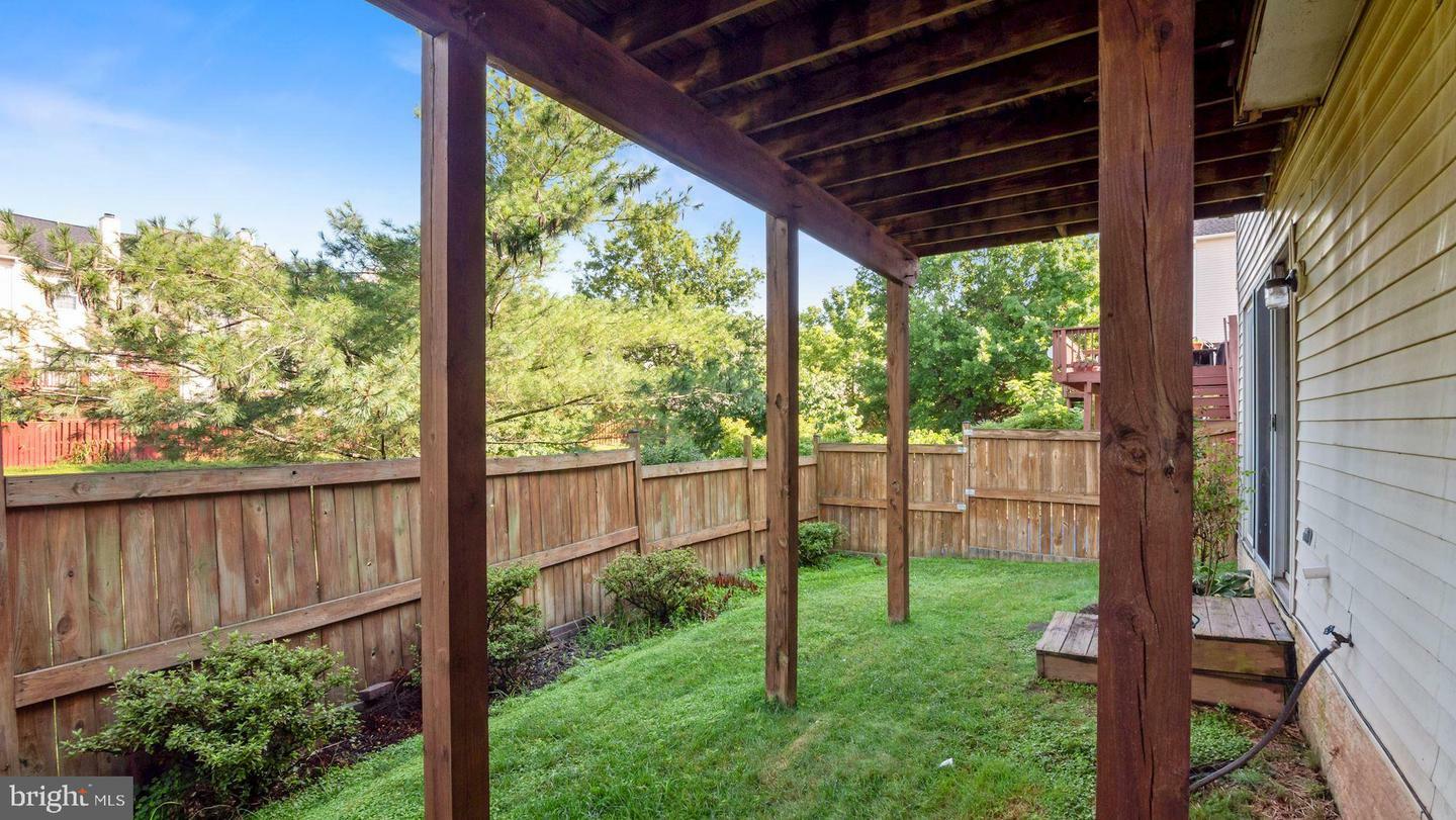 Property Photo:  Basement Apartment 6020 Honnicut Drive  VA 20121 