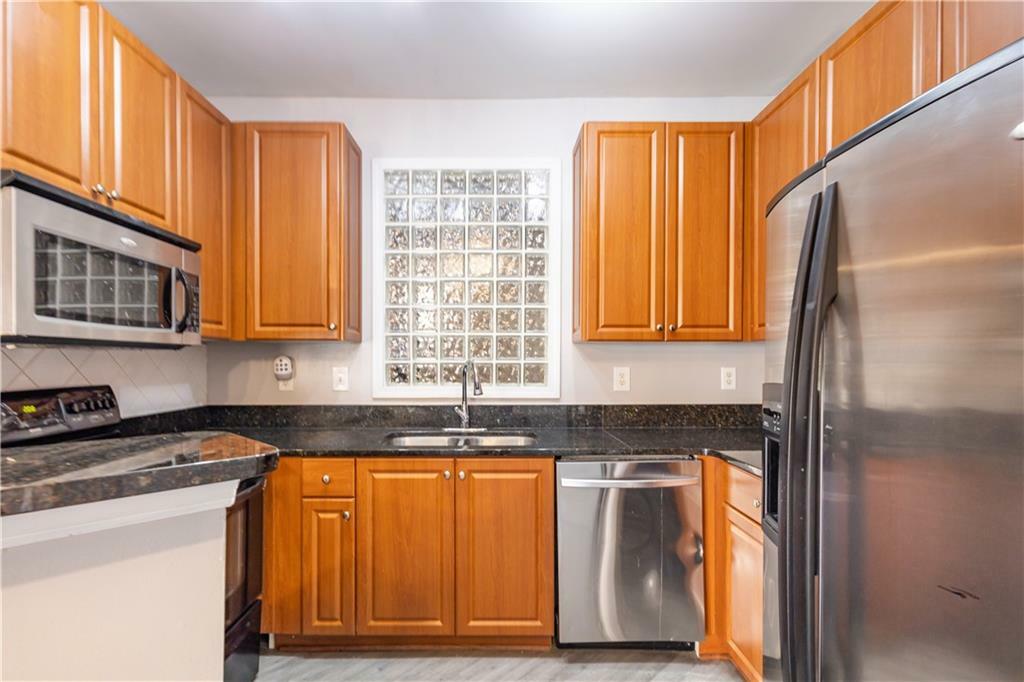 Property Photo: 10 Perimeter Summit Boulevard NE 3204 GA 30319