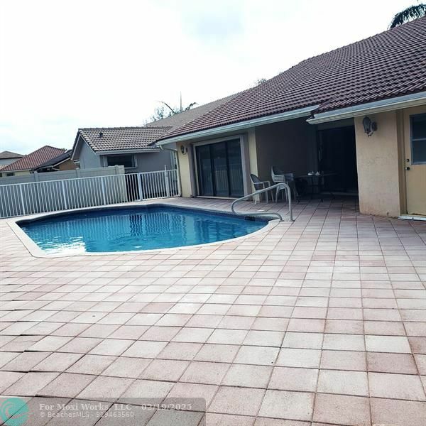 Property Photo:  1100 NW 100th Way  FL 33322 