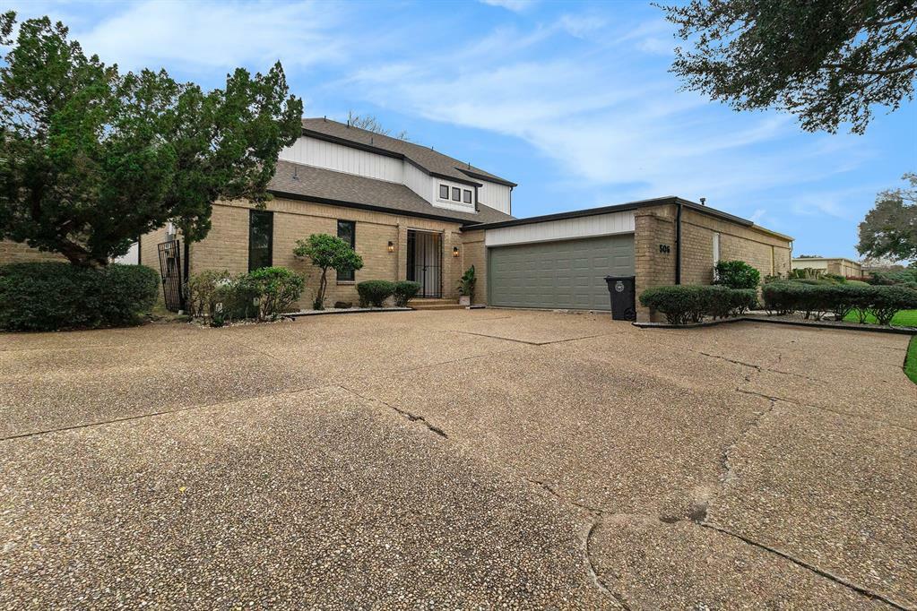 Property Photo:  506 Fox Briar Lane  TX 77478 