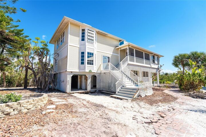 Property Photo: 20 Palm Drive FL 33946