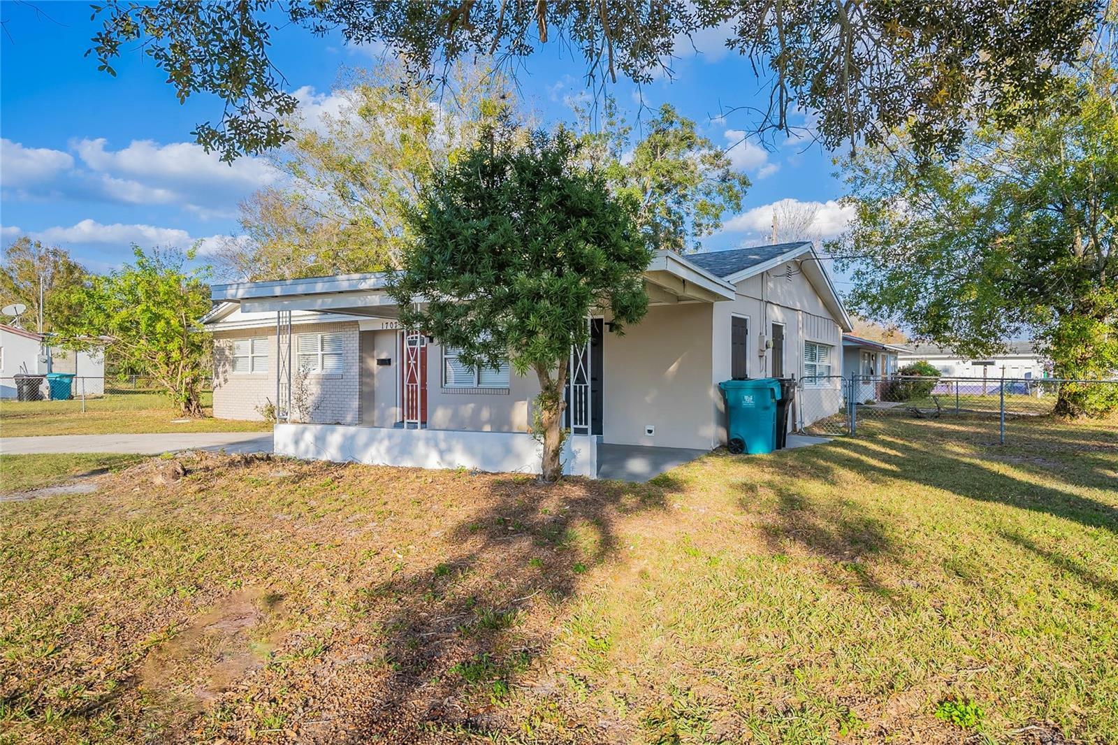 Property Photo:  1707 Gammon Lane  FL 32811 