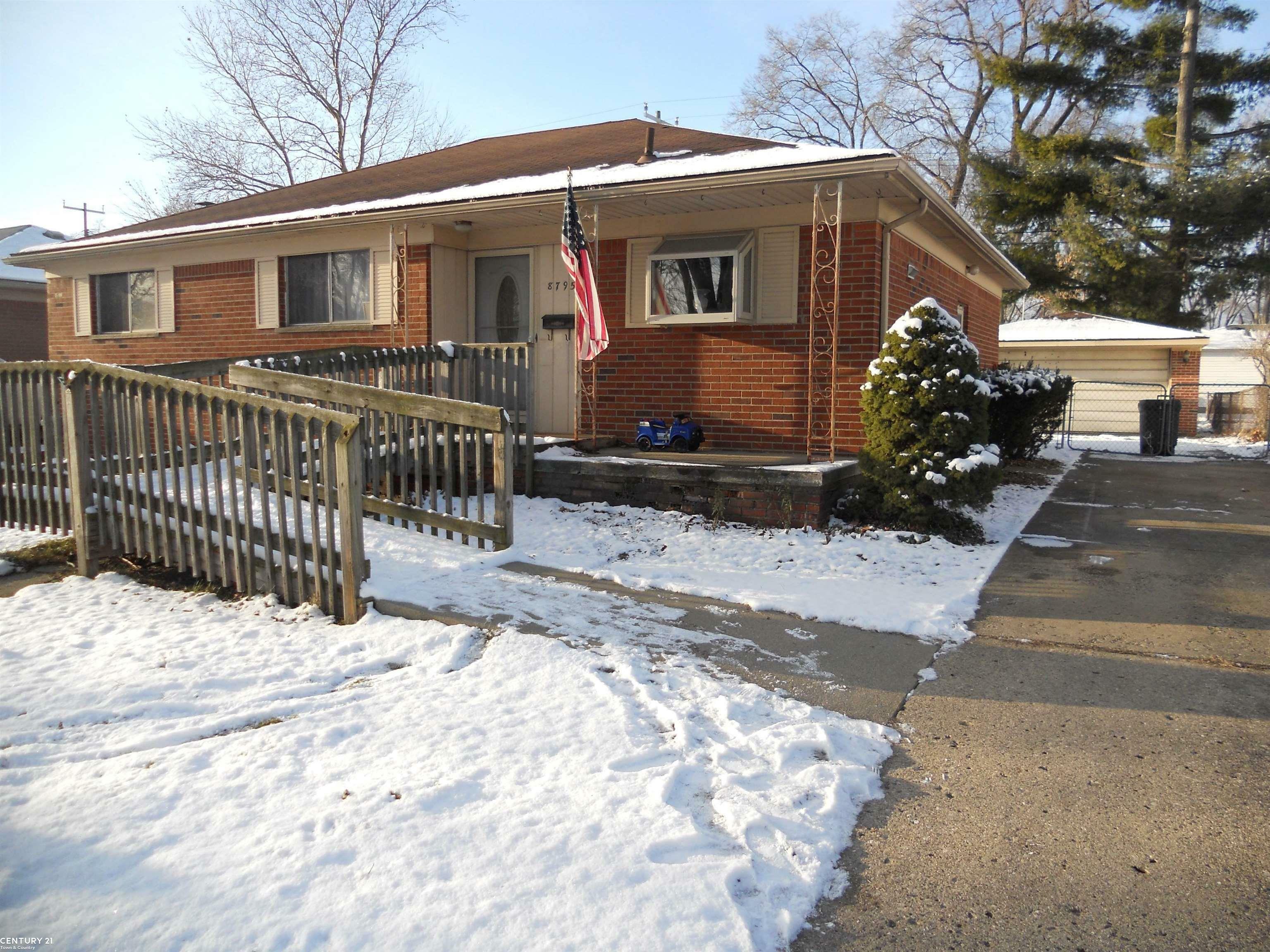 Property Photo:  8795 Headley Drive  MI 48314 