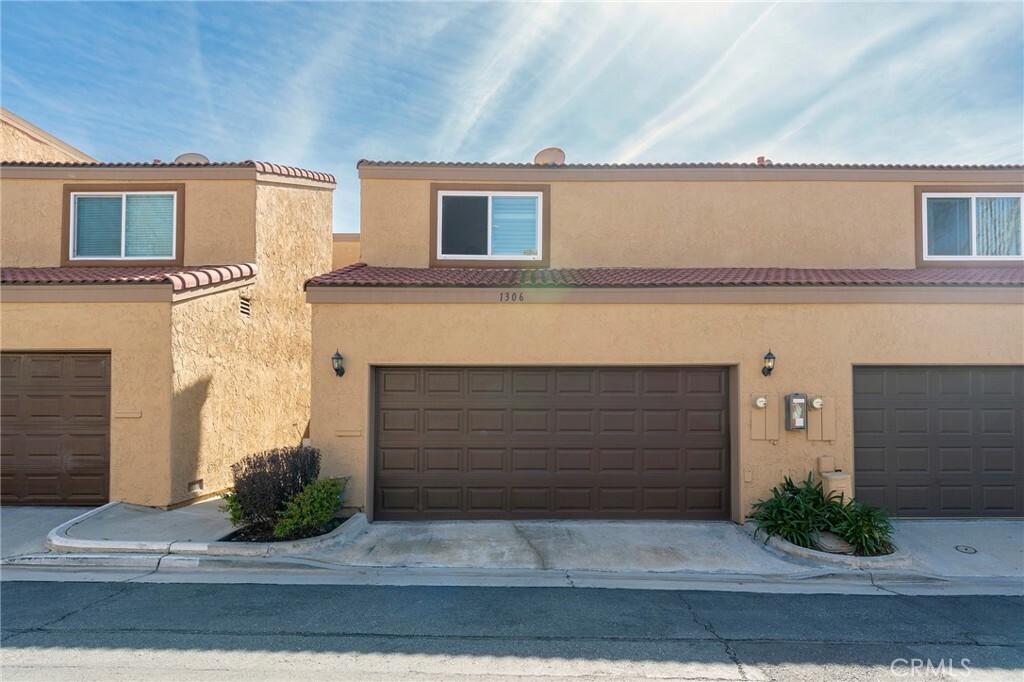Property Photo:  1306 Vista Grande 35  CA 92835 