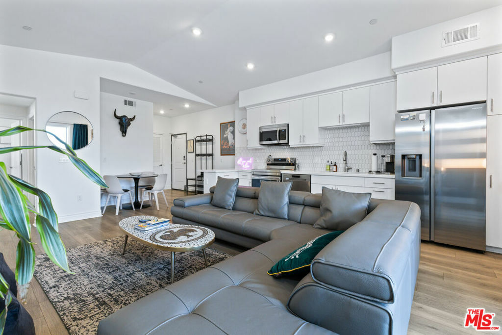 Property Photo:  915 Madonna Rd 302  CA 93405 