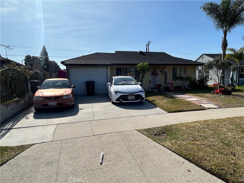 Property Photo:  11942 Pluton Street  CA 90650 