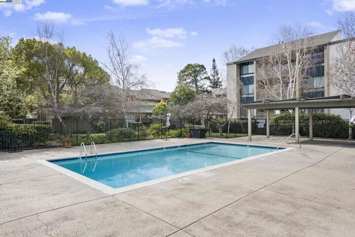 49 Showers Dr A140  Mountain View CA 94040 photo