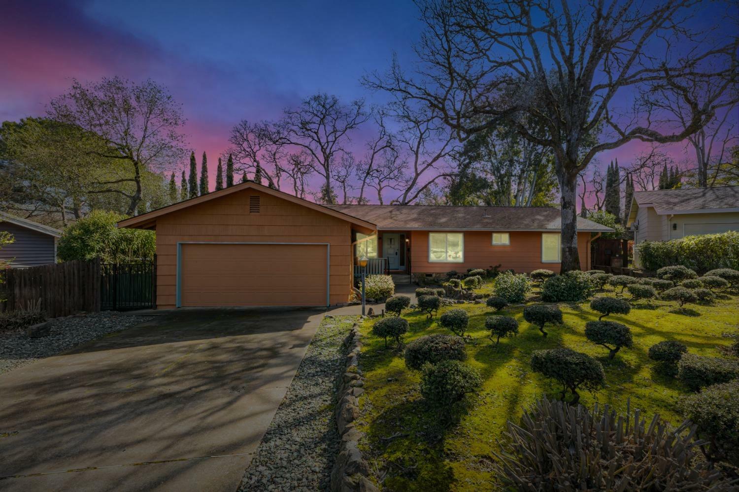 Property Photo:  1012 Geneva Court  CA 95762 