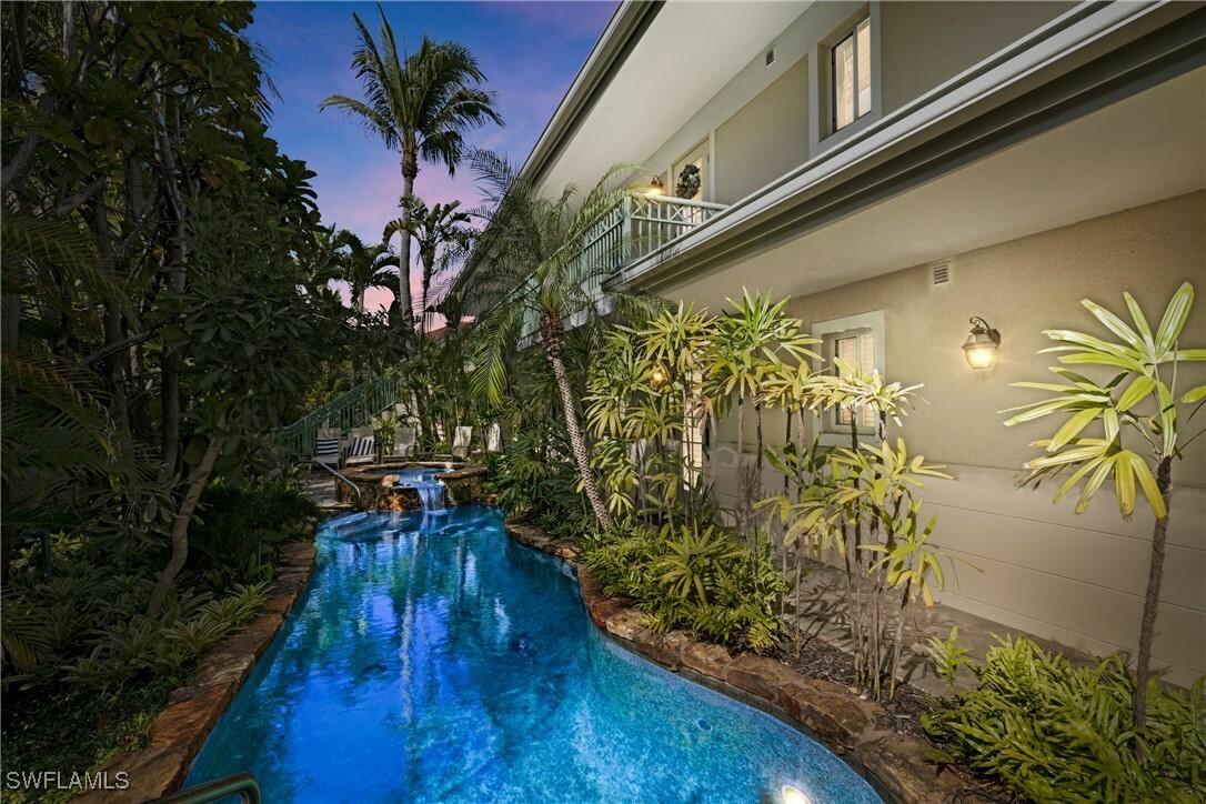 Property Photo: 445 3rd Avenue S 102 FL 34102