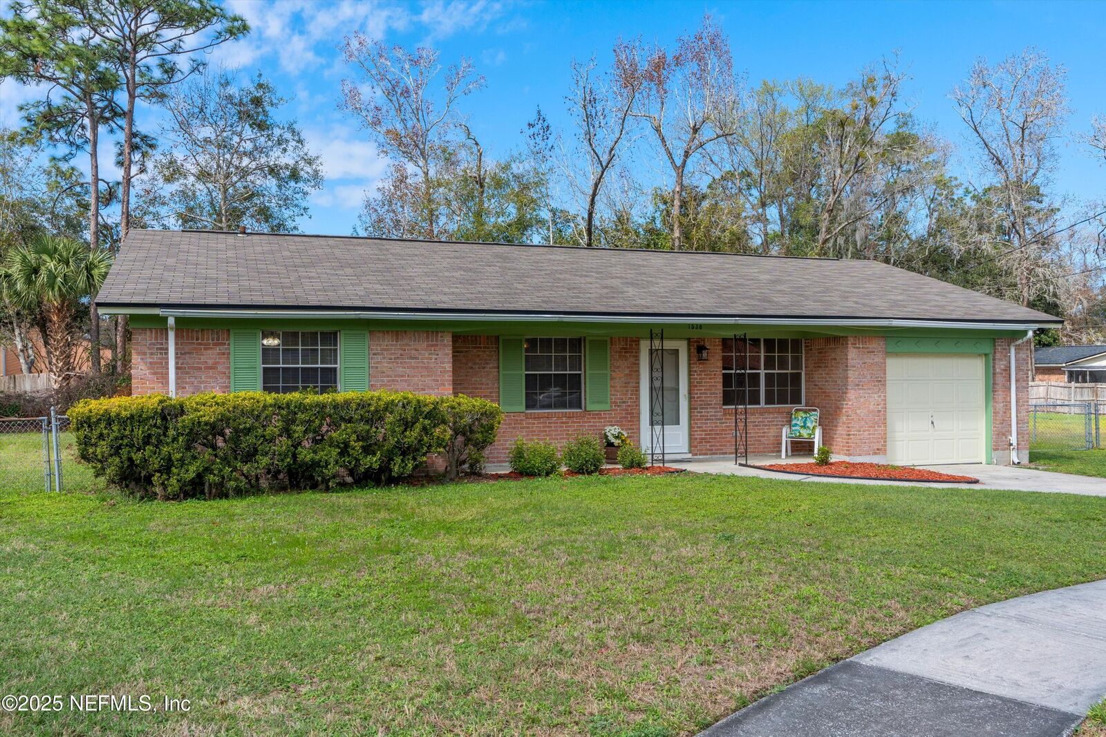 Property Photo:  1538 Red Bud Court  FL 32073 