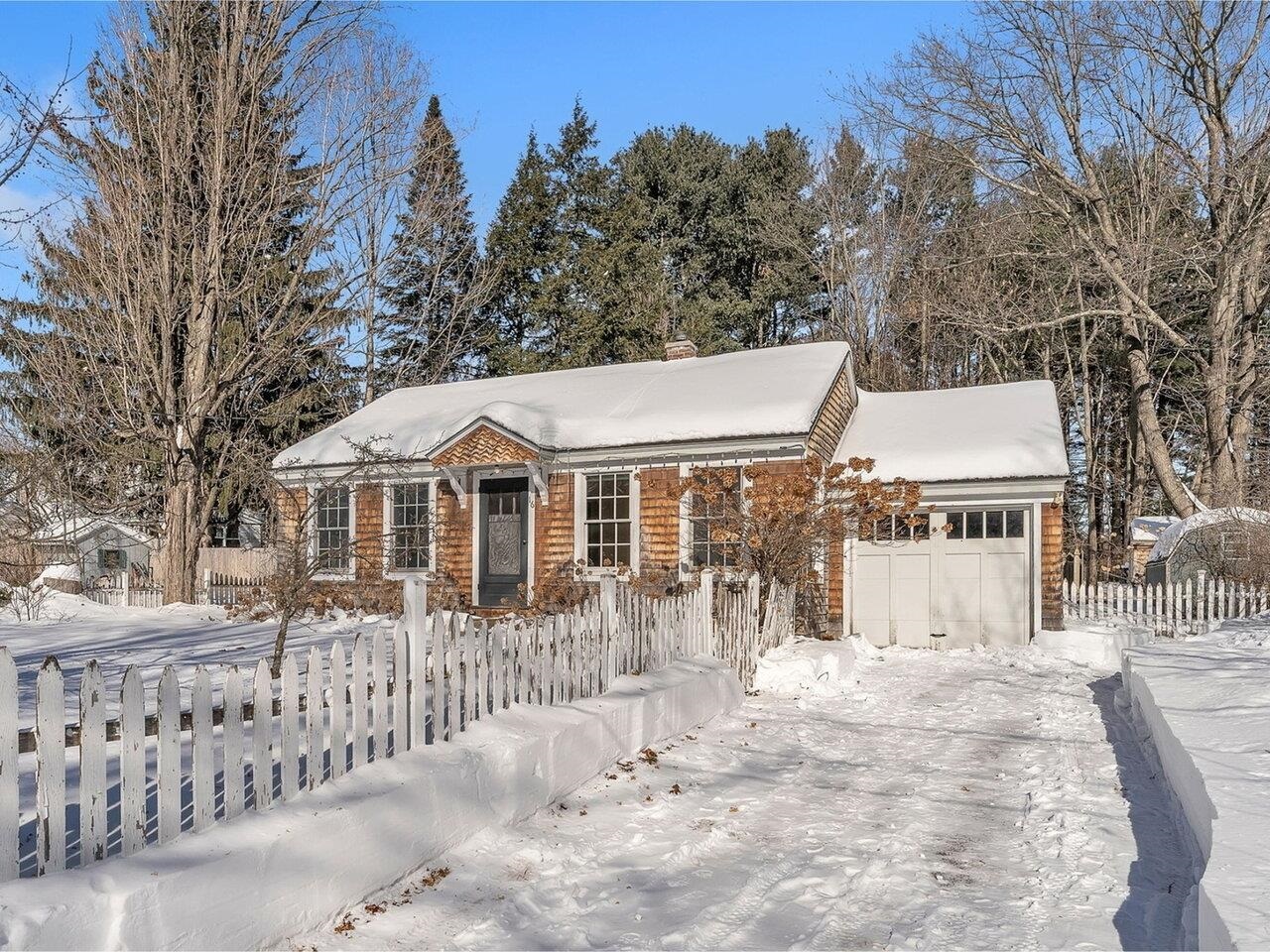 Property Photo:  16 Beacon Street  VT 05403 