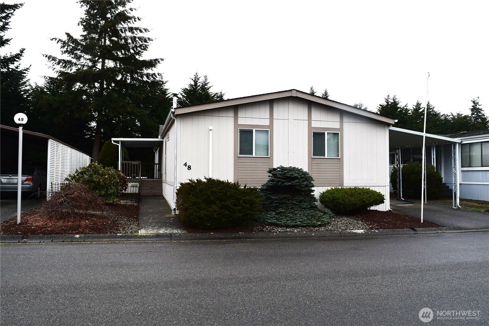 Property Photo:  1427  100th Street SW 48  WA 98204 
