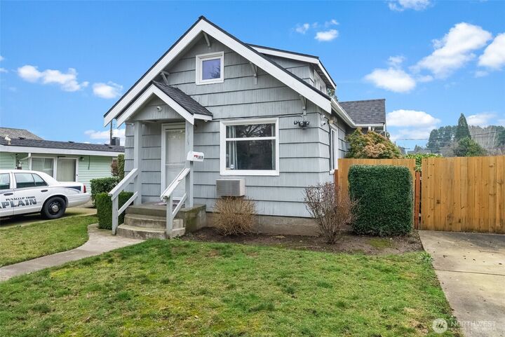 Property Photo: 1919 S Sprague Avenue WA 98405