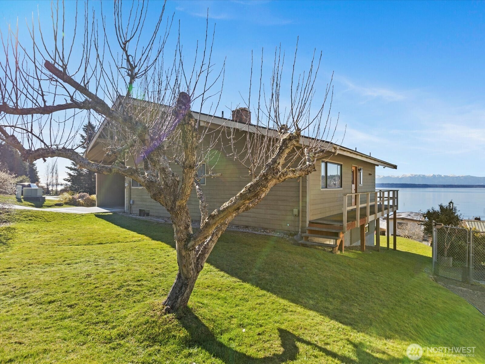 Property Photo:  8318  Sunset Hill Drive  WA 98236 