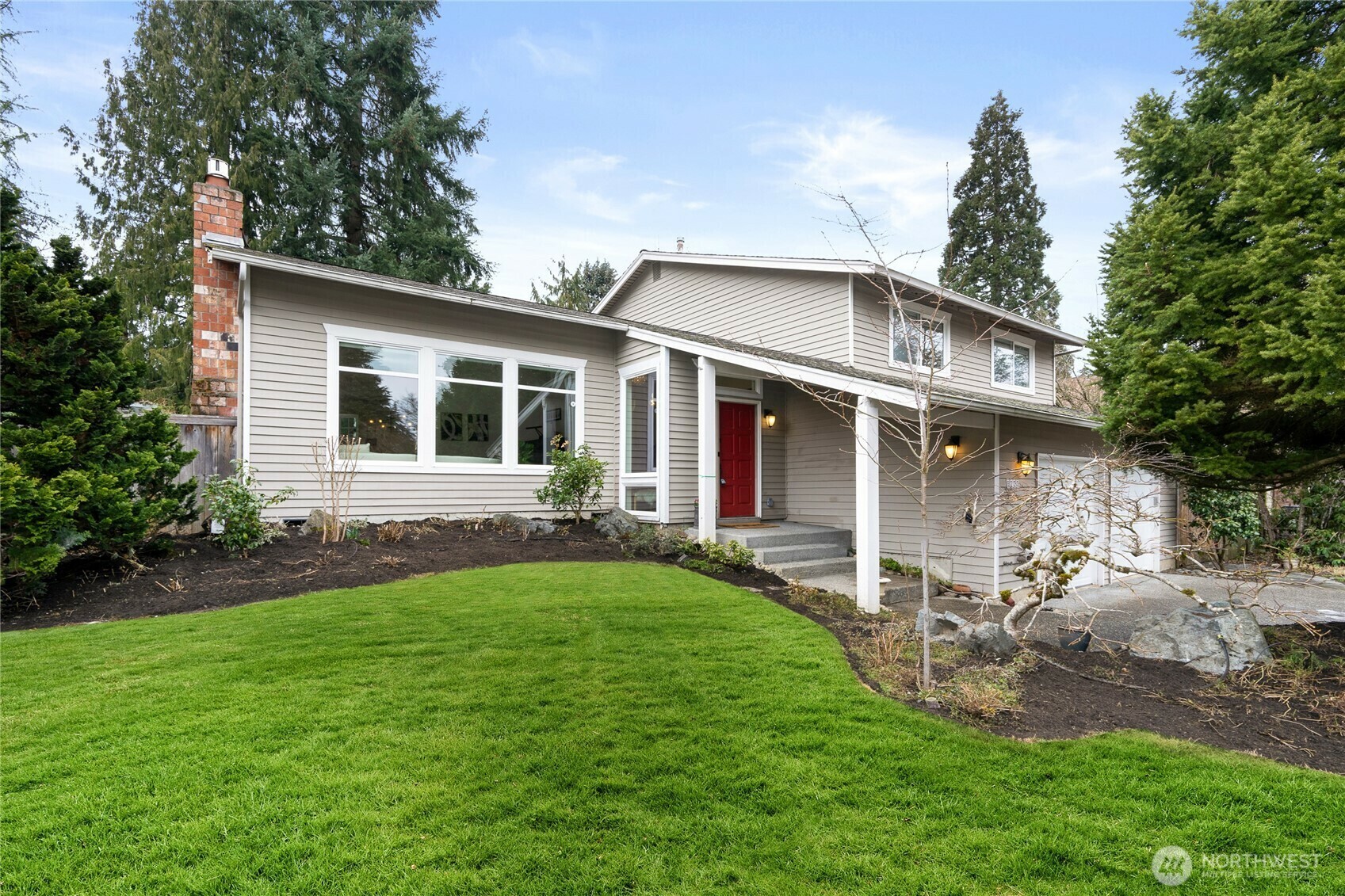 Property Photo:  6223  145th Avenue NE  WA 98052 