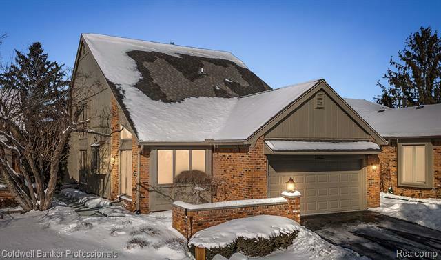 Property Photo:  30652 Ramblewood Club Drive  MI 48331 