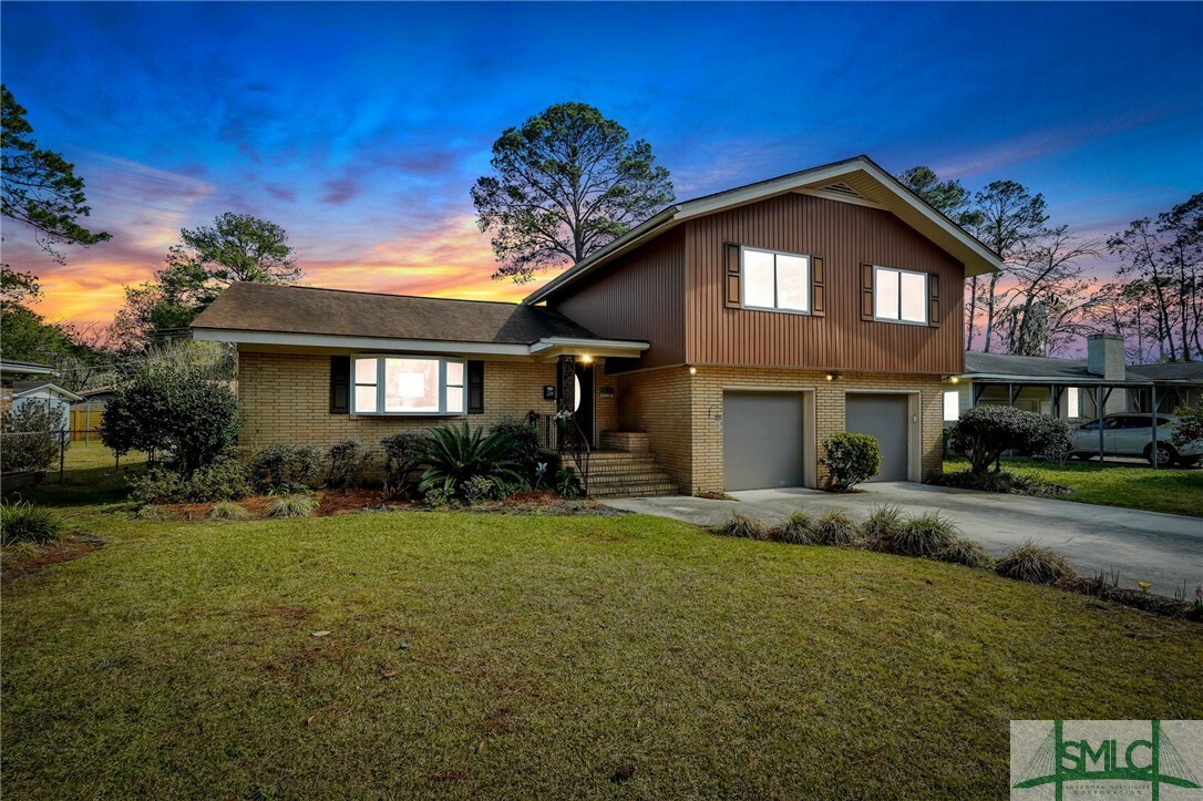 Property Photo:  214 Oxford Drive  GA 31405 