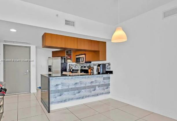 Property Photo:  1750 N Bayshore Dr 1714  FL 33132 